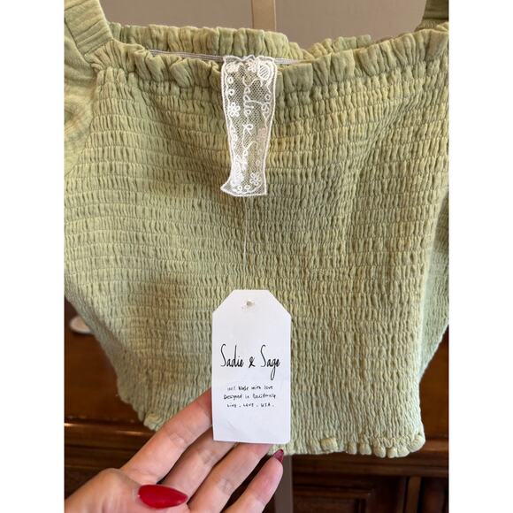 Sadie & Sage Sage Green Smocked Puff Sleeve Crop Top Size S - Picture 3 of 6